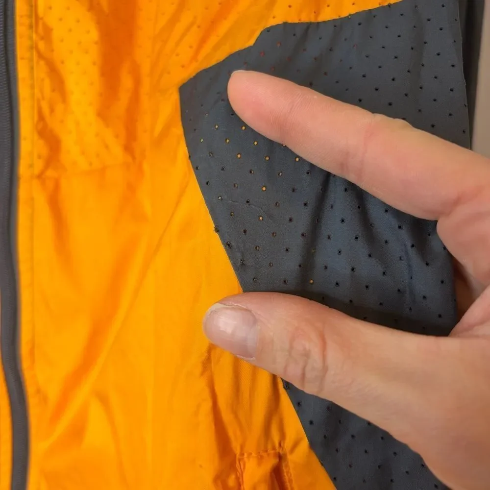 Craft Mens Running Jacket Windbreaker in Charcoal and Bright Orange size Medium